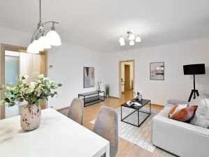 Prodej bytu 3+1, Praha - Košíře, Destinové, 79 m2