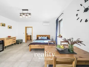 Prodej ubytování, Perná, 205 m2