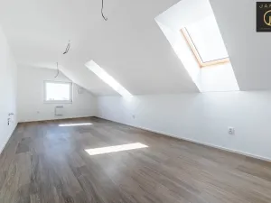Prodej bytu 1+kk, Kladno, Dvorská, 37 m2