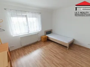 Pronájem bytu 2+1, Praha - Kbely, Svijanská, 54 m2
