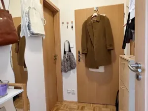 Pronájem bytu 2+kk, Praha - Hlubočepy, Voskovcova, 45 m2