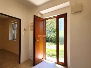 Prodej rodinného domu, Pečky - Velké Chvalovice, Pečecká, 75 m2
