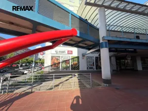 Pronájem obchodního prostoru, Praha - Stodůlky, Sluneční náměstí, 105 m2