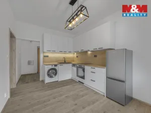 Pronájem bytu 1+1, Trutnov - Poříčí, Voletinská, 48 m2