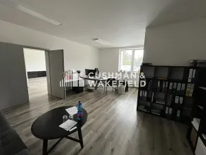 Prodej výrobních prostor, Ondřejov, Družstevní, 2800 m2
