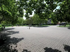 Pronájem bytu 2+1, Praha - Bubeneč, náměstí Interbrigády, 51 m2