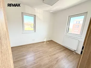 Pronájem bytu 2+kk, Slaný, Prokopa Holého, 40 m2