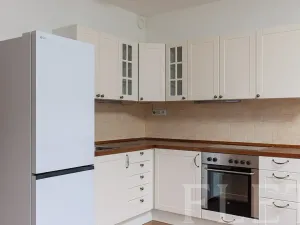 Pronájem bytu 1+kk, Praha - Holešovice, U měšťanského pivovaru, 37 m2