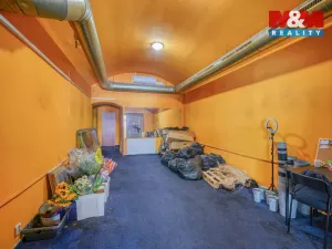 Pronájem obchodního prostoru, Plzeň - Jižní Předměstí, Americká, 145 m2