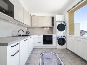 Prodej bytu 3+1, Tachov, Želivského, 61 m2