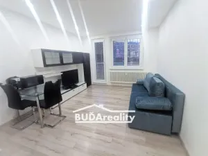 Prodej bytu 1+kk, Zlín, Ševcovská, 27 m2