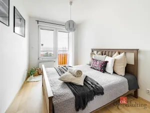Prodej bytu 3+kk, Praha - Hloubětín, Nademlejnská, 86 m2