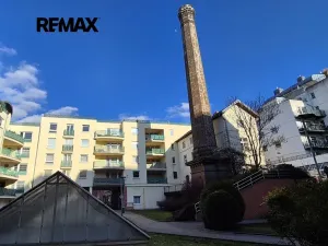 Pronájem bytu 2+kk, Praha - Žižkov, V kapslovně, 58 m2