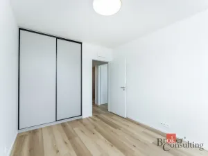 Pronájem bytu 3+kk, Praha - Hloubětín, Waltariho, 79 m2