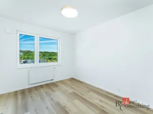 Pronájem bytu 3+kk, Praha - Hloubětín, Waltariho, 79 m2