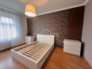 Pronájem bytu 2+1, Chomutov, náměstí Dr. Beneše, 60 m2