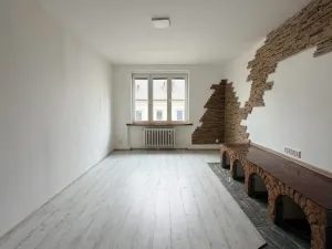Pronájem bytu 2+1, Aš, Hlavní, 77 m2