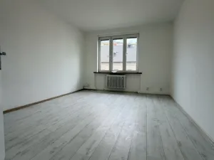 Pronájem bytu 2+1, Aš, Hlavní, 77 m2