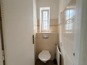 Pronájem bytu 2+1, Aš, Hlavní, 77 m2