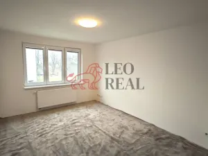 Pronájem bytu 3+1, Zlonice, Pippichova, 74 m2