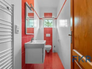 Prodej rodinného domu, Praha - Dolní Počernice, Listopadová, 242 m2