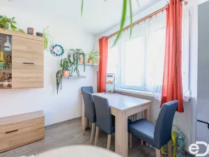 Prodej bytu 3+1, Pardubice, Kosmonautů, 57 m2
