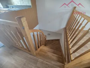 Pronájem atypického bytu, Chomutov, náměstí Dr. Beneše, 155 m2
