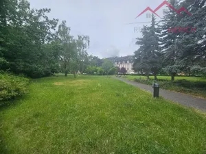 Pronájem atypického bytu, Chomutov, náměstí Dr. Beneše, 155 m2
