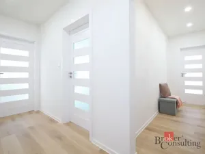Prodej bytu 3+1, Liberec - Liberec VI-Rochlice, Na Jezírku, 70 m2