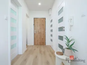 Prodej bytu 3+1, Liberec - Liberec VI-Rochlice, Na Jezírku, 70 m2