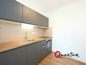 Pronájem bytu 2+kk, Praha - Řepy, Španielova, 37 m2