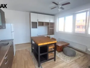 Pronájem bytu 2+kk, Praha - Kyje, Farkašova, 38 m2