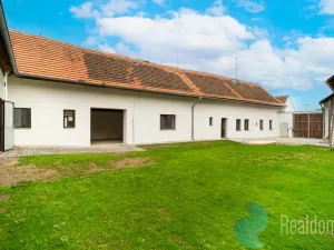 Prodej skladu, Babice, 809 m2