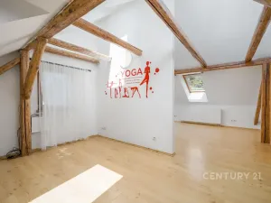 Prodej rodinného domu, Chlumec, Holubova, 241 m2