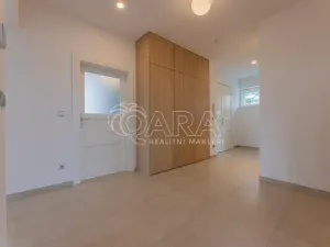 Pronájem bytu 3+1, Praha - Dejvice, 133 m2