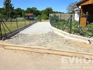 Prodej pozemku pro bydlení, Dříteč, 457 m2