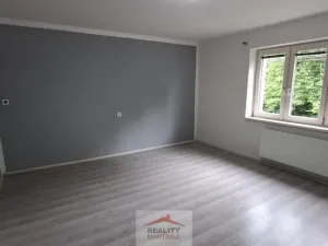 Pronájem bytu 2+1, Valašské Meziříčí - Krásno nad Bečvou, Zámecká, 75 m2