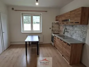 Pronájem bytu 2+1, Valašské Meziříčí - Krásno nad Bečvou, Zámecká, 75 m2