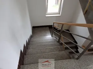 Pronájem bytu 2+1, Valašské Meziříčí - Krásno nad Bečvou, Zámecká, 75 m2