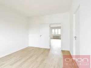 Pronájem bytu 2+1, Praha - Veleslavín, Na Petřinách, 52 m2