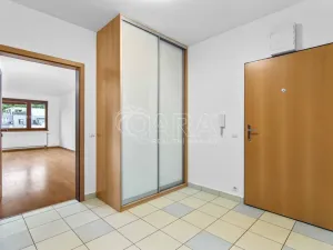 Pronájem bytu 2+kk, Praha - Košíře, Plzeňská, 67 m2