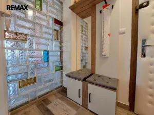 Prodej bytu 2+1, Karlovy Vary, Západní, 62 m2
