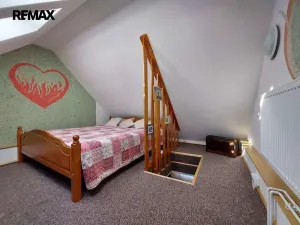 Prodej bytu 1+1, Karlovy Vary, Západní, 55 m2