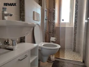 Prodej bytu 1+1, Karlovy Vary, Západní, 55 m2