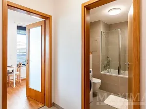 Prodej bytu 1+kk, Praha - Holešovice, Argentinská, 53 m2