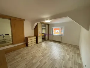 Prodej bytu 2+1, Praha - Holešovice, V háji, 57 m2