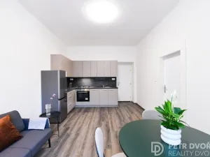 Prodej bytu 3+kk, Praha - Karlín, Pernerova, 71 m2