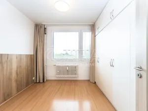 Pronájem bytu 3+1, Praha - Kobylisy, Kaňkovského, 68 m2