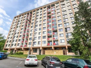 Pronájem bytu 3+1, Praha - Kobylisy, Kaňkovského, 68 m2