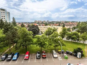 Pronájem bytu 3+1, Praha - Kobylisy, Kaňkovského, 68 m2